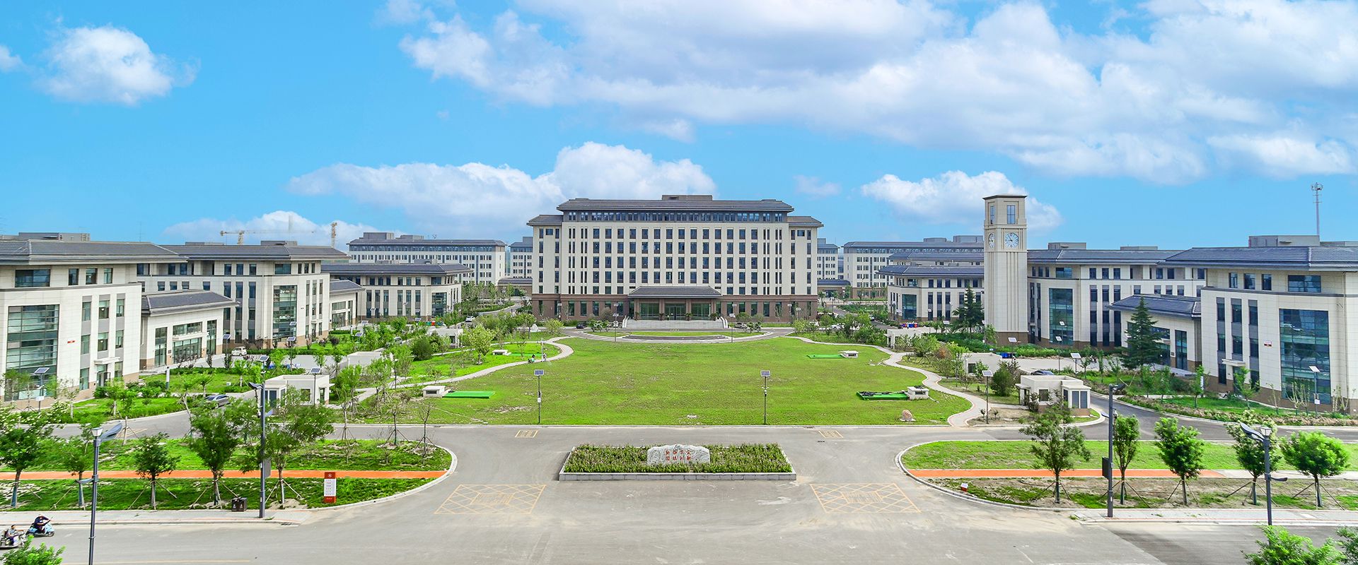 TB-82CR 單側平面貼標機